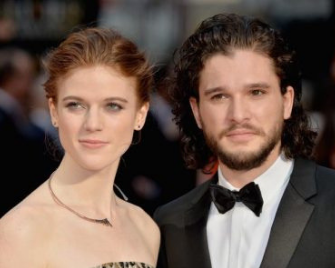 Jon Snow e Ygritte anunciam casamento