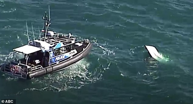 Dois homens morrem depois que o barco em que estavam pescando virou no meio do mar