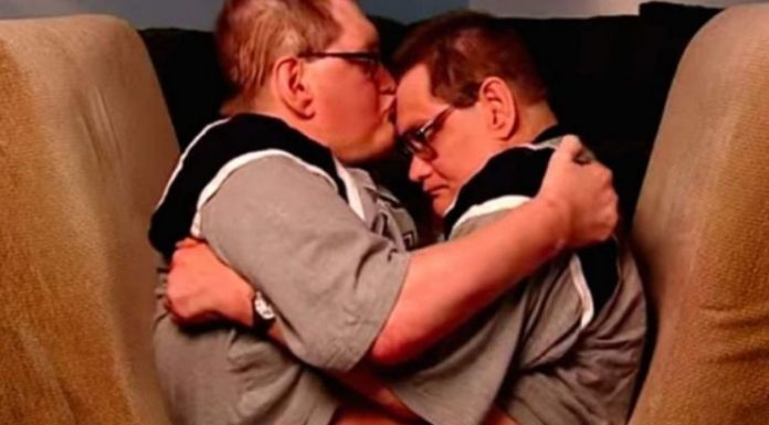 Morrem aos 68 anos os gêmeos siameses mais velhos do mundo
