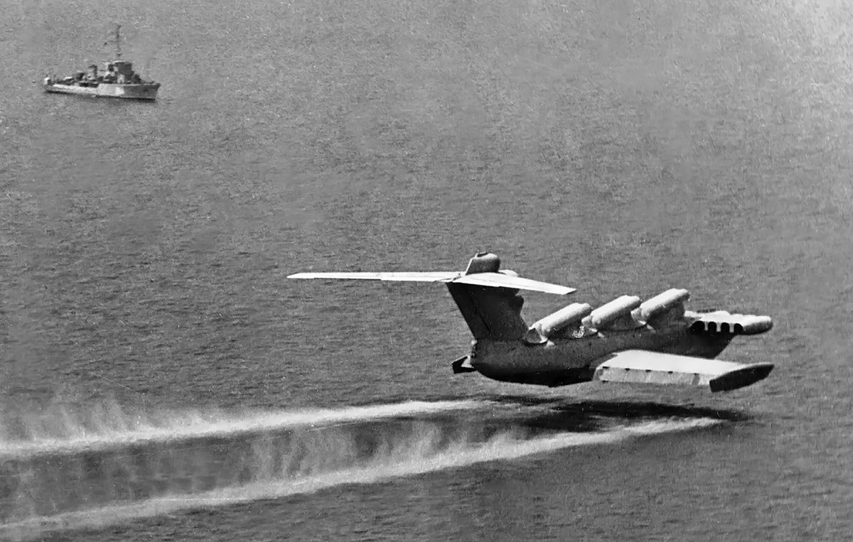 Super avião russo vira atração turística