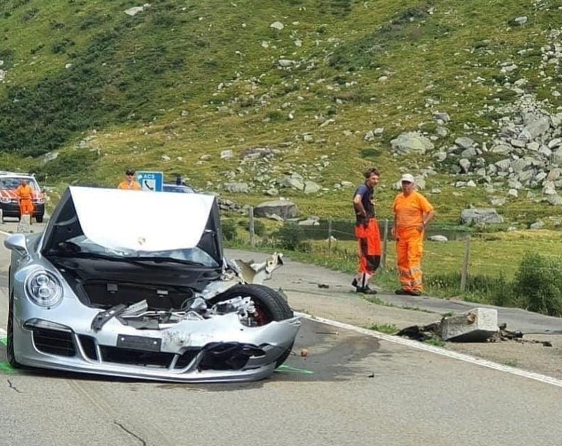 Acidente milionário nos Alpes suíços deixa vítima em estado grave