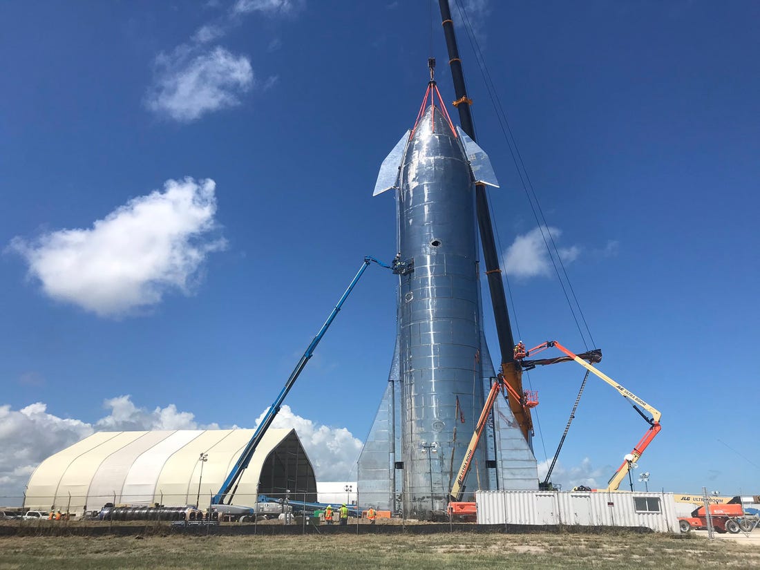 Elon Musk diz que a cidade marciana será "gloriosa", mas os colonizadores podem morrer