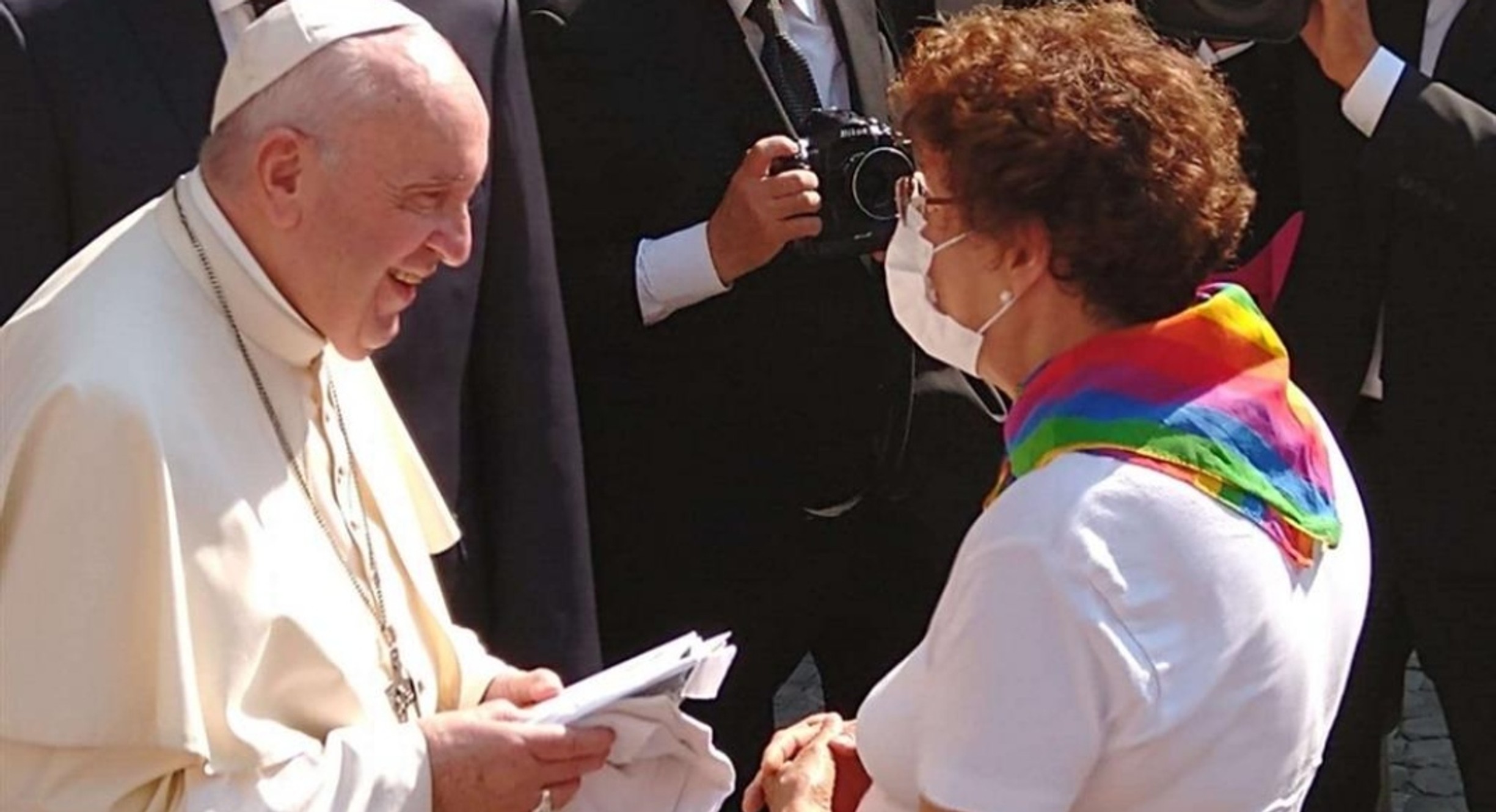 Papa Francisco diz que as crianças LGBT devem ser 'amadas do jeito que são'
