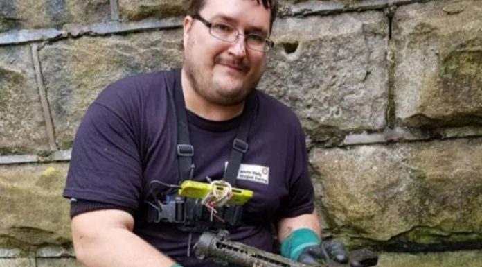 Pescador magnético encontra armas no Canal da Mancha