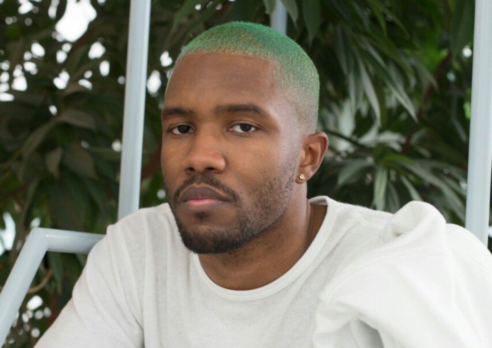 Kanye West urina no Grammy em vídeo