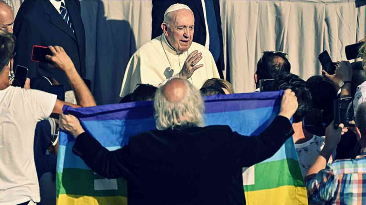 Papa Francisco diz que as crianças LGBT devem ser 'amadas do jeito que são'