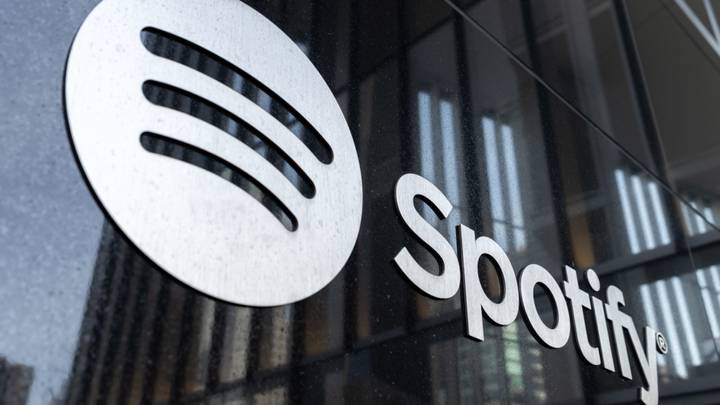Clientes Spotify Premium do Reino Unido podem obter um alto-falante Google Nest grátis