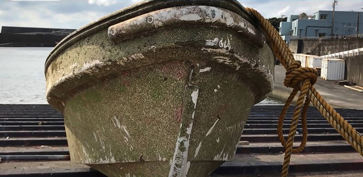 Barco reaparece 10 anos depois do Tsunami no Japão