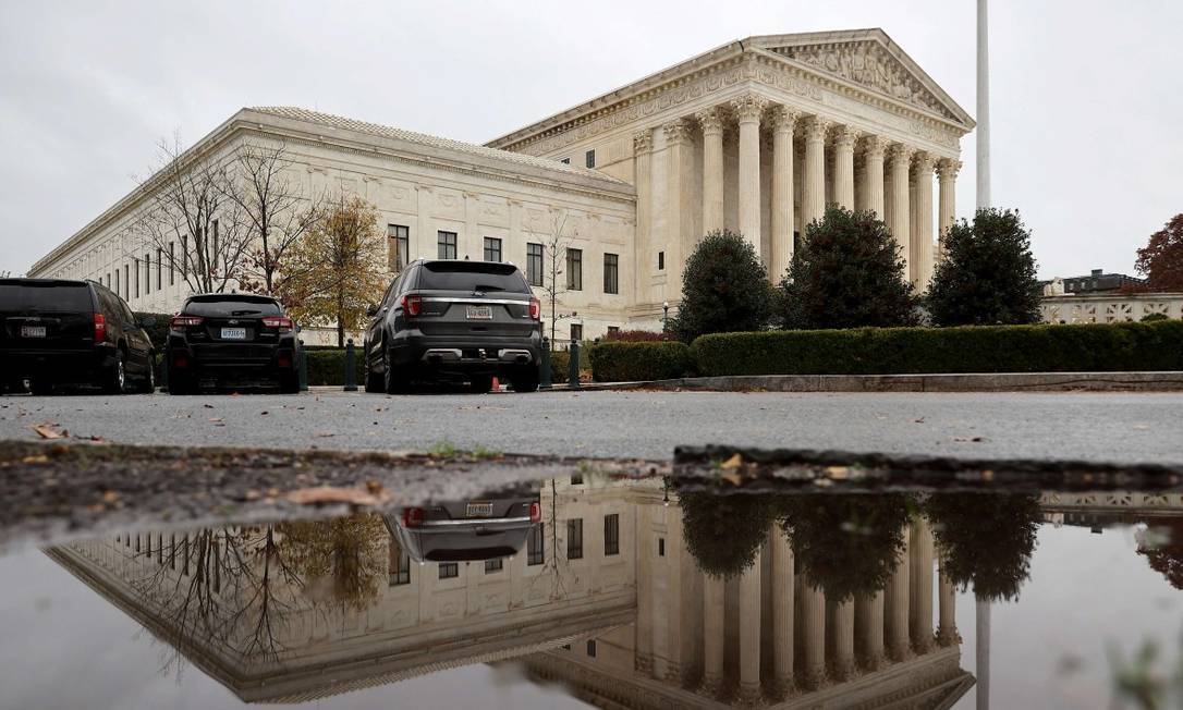 Suprema Corte dos EUA rejeita ação republicana contra resultado da eleição