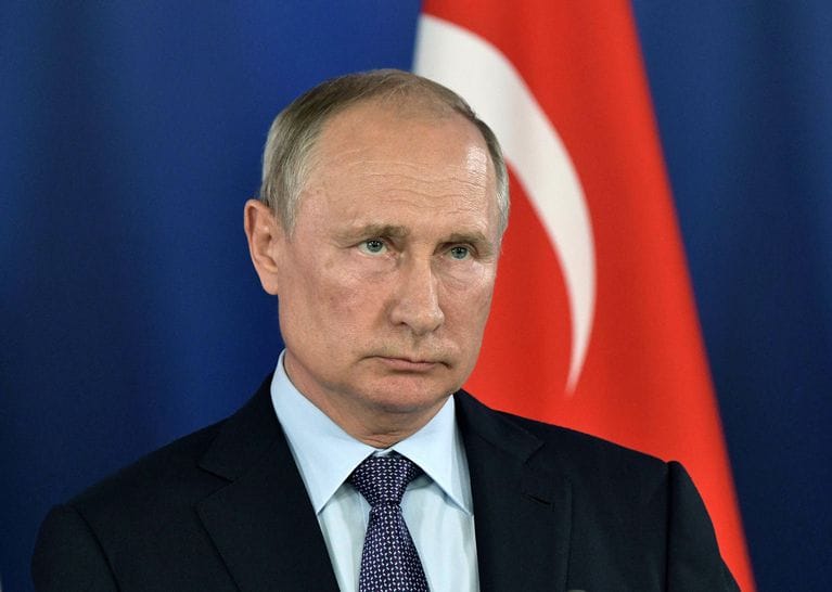 Milhares de presos na Rússia após protestos contra o presidente