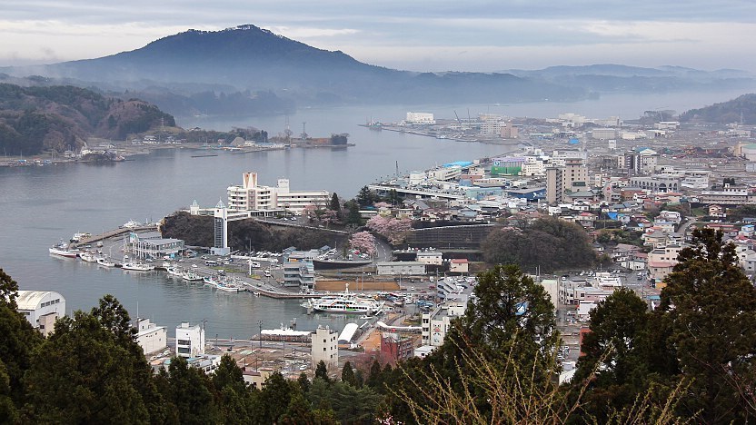 Dez anos após o tsunami que causou devastação na região de Fukushima